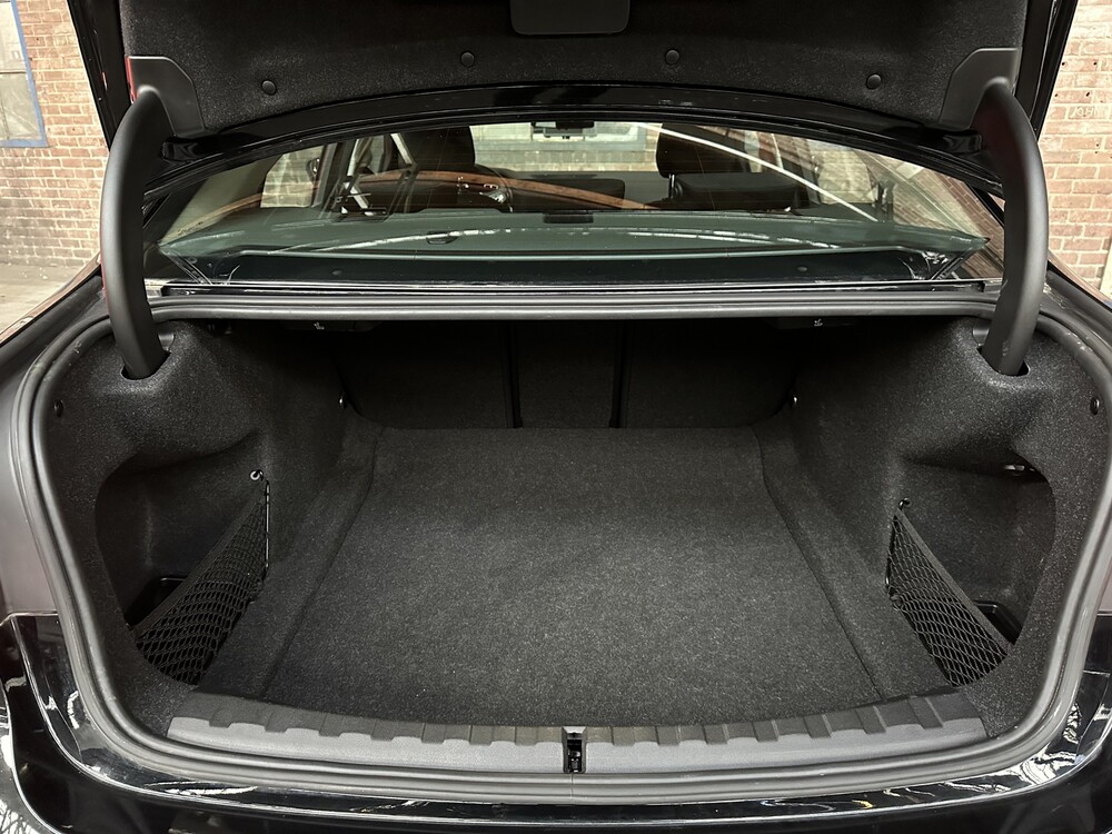 BMW 318i Executive 156PS 2021 3er, X-305-GR -Herstellergarantie-