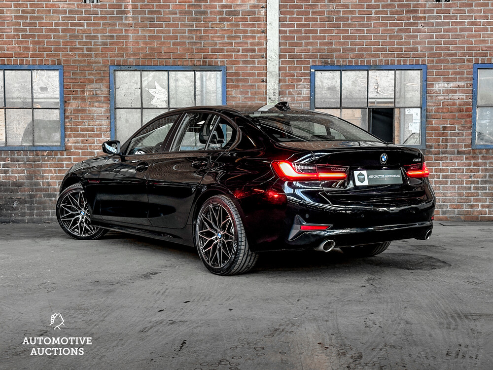 BMW 318i Executive 156PS 2021 3er, X-305-GR -Herstellergarantie-