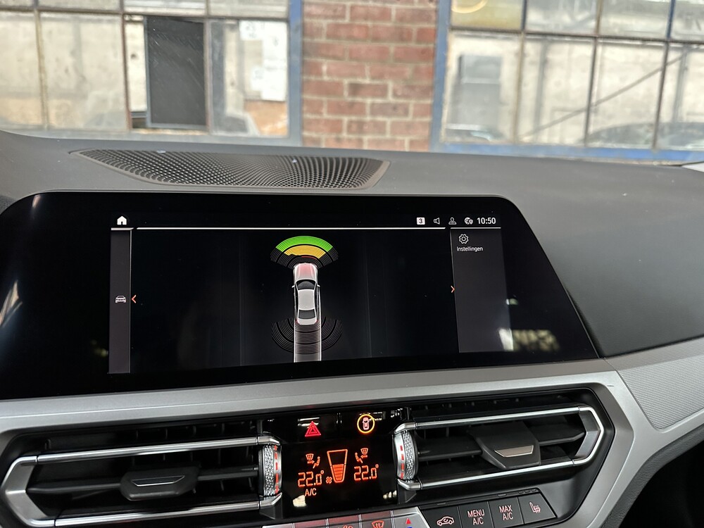 BMW 318i Executive 156PS 2021 3er, X-305-GR -Herstellergarantie-