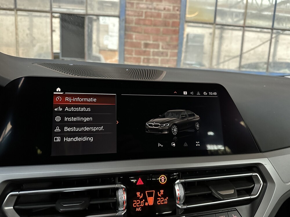 BMW 318i Executive 156PS 2021 3er, X-305-GR -Herstellergarantie-