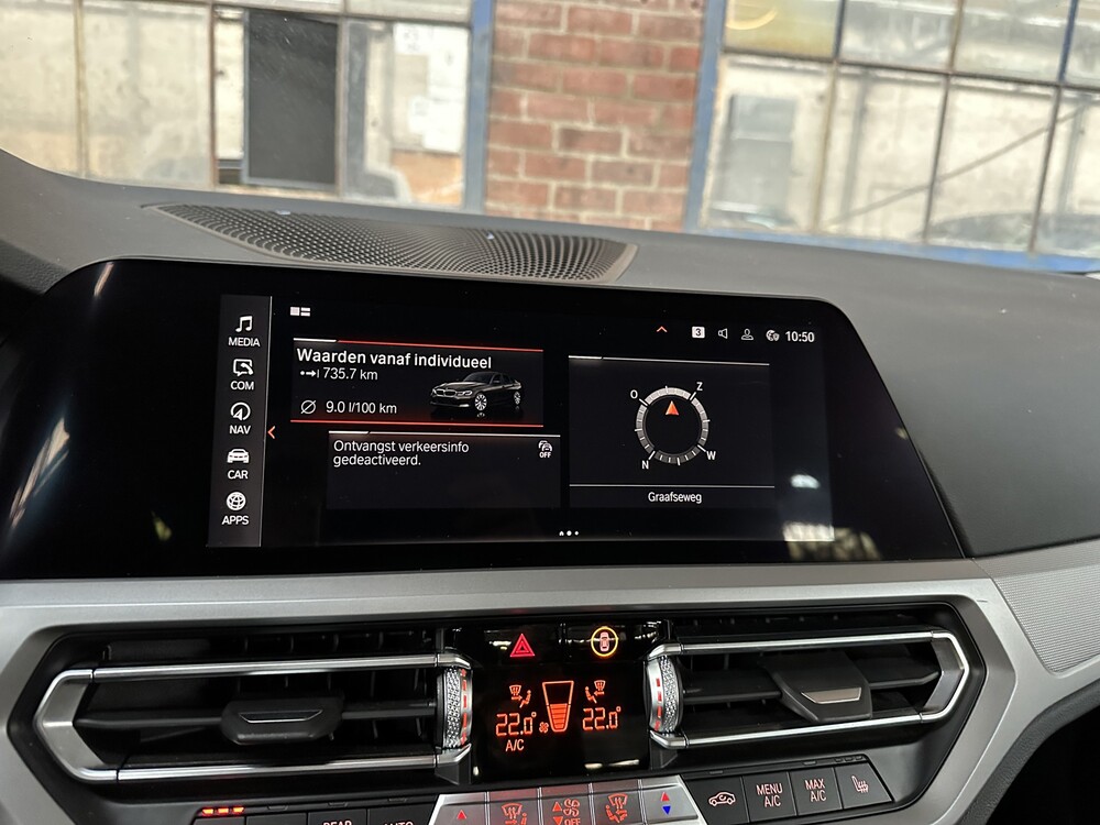 BMW 318i Executive 156PS 2021 3er, X-305-GR -Herstellergarantie-