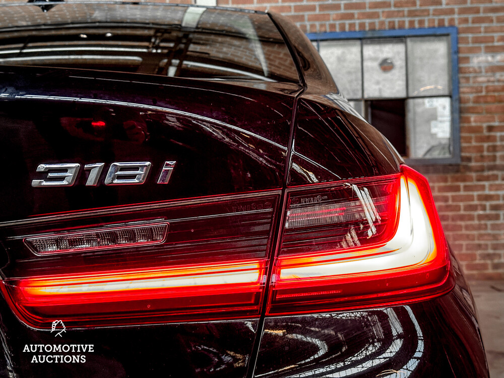 BMW 318i Executive 156PS 2021 3er, X-305-GR -Herstellergarantie-