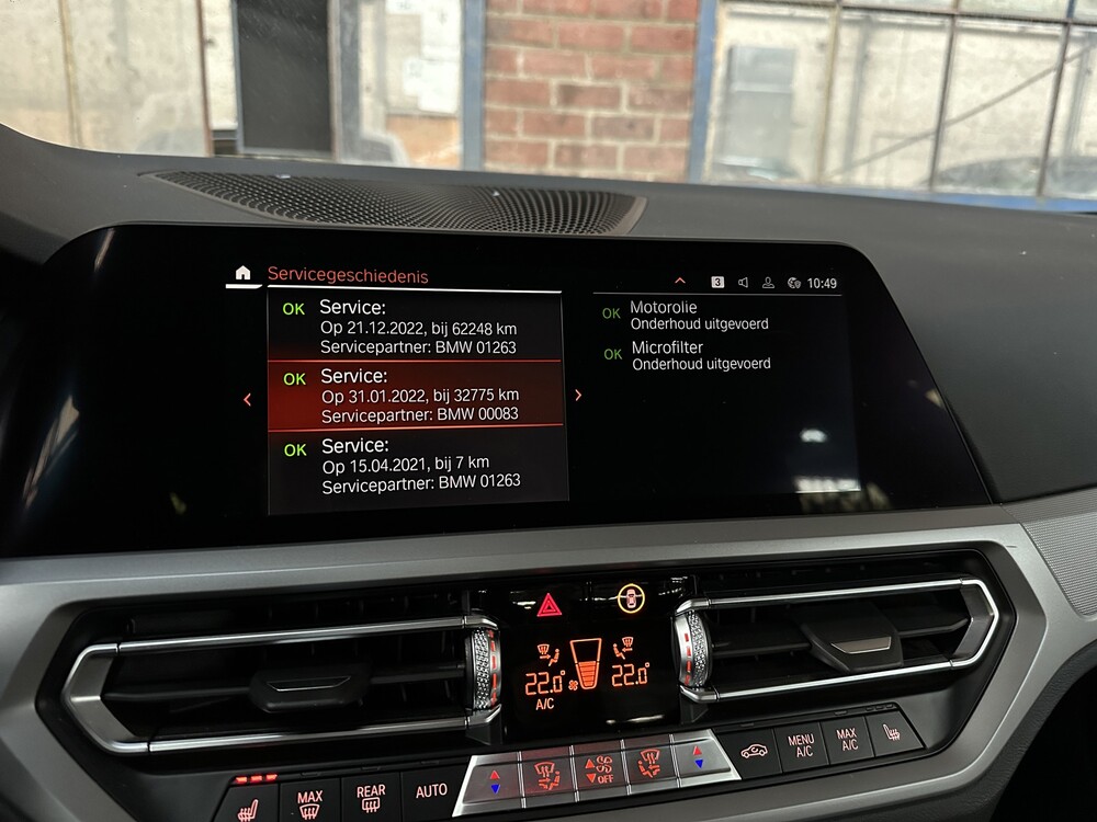 BMW 318i Executive 156PS 2021 3er, X-305-GR -Herstellergarantie-