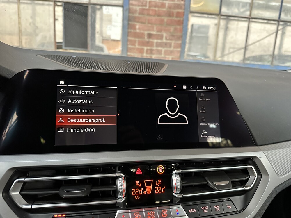 BMW 318i Executive 156PS 2021 3er, X-305-GR -Herstellergarantie-