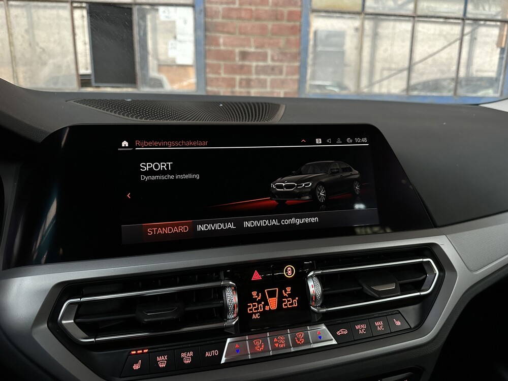 BMW 318i Executive 156PS 2021 3er, X-305-GR -Herstellergarantie-