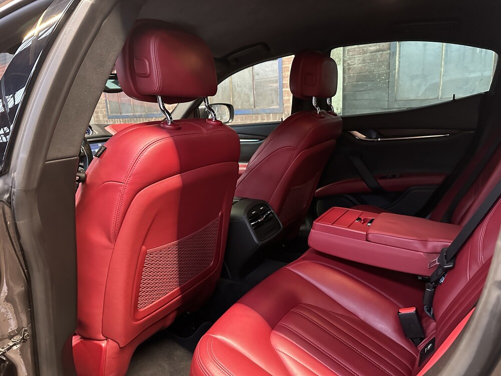 Maserati Ghibli 3.0 V6 330hp 2014 -Orig. NL-, 1-TGT-21