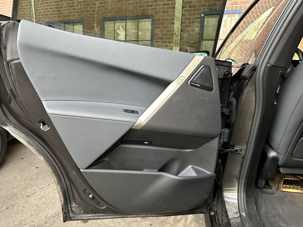 BMW iX xDrive50 M-Sport High Executive 112kWh 523PS 2022 GARANTIE ORIG-NL, P-938-BV