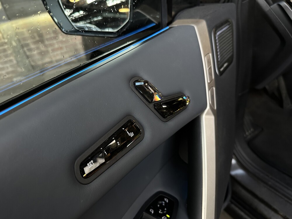 BMW iX xDrive50 M-Sport High Executive 112kWh 523PS 2022 GARANTIE ORIG-NL, P-938-BV