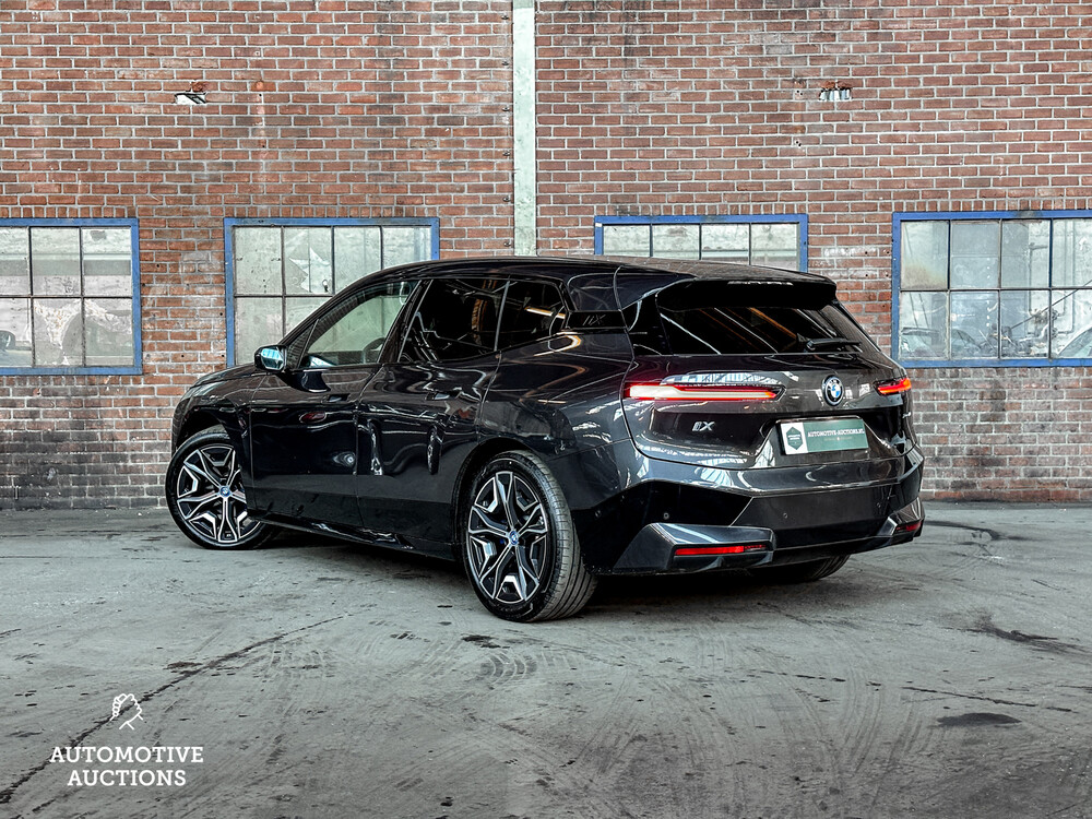 BMW iX xDrive50 M-Sport High Executive 112kWh 523PS 2022 GARANTIE ORIG-NL, P-938-BV