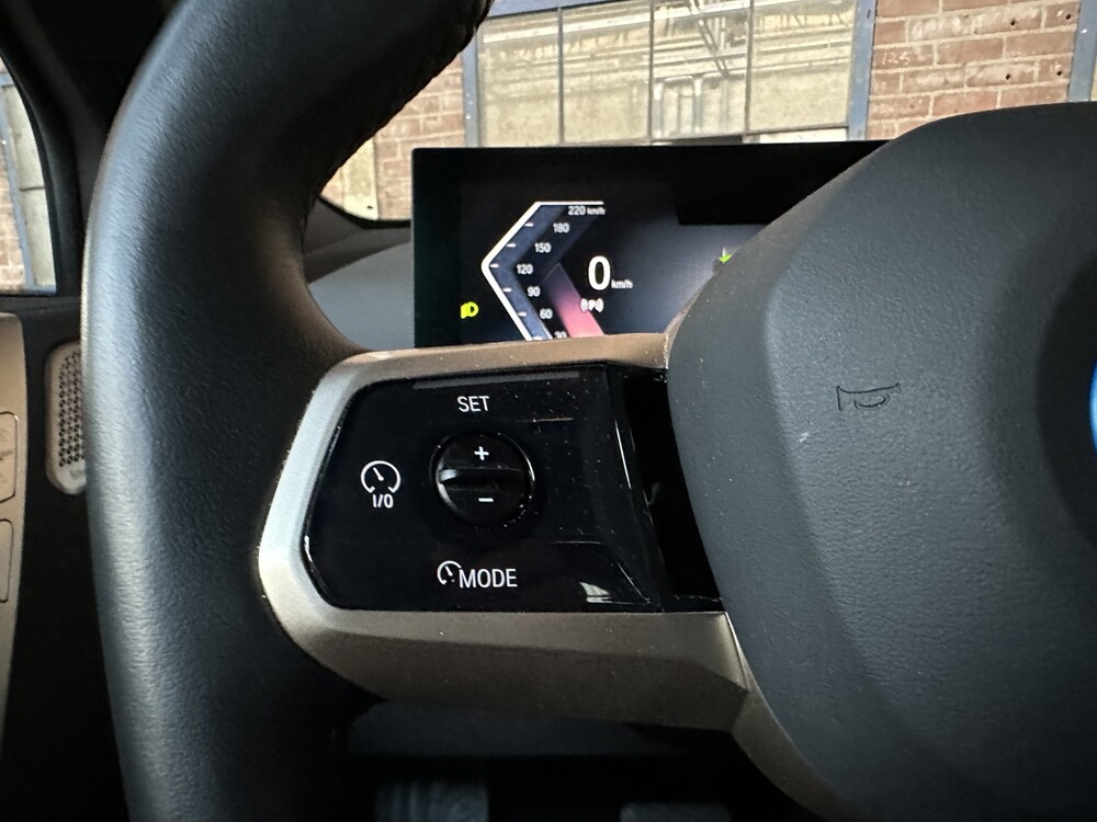 BMW iX xDrive50 M-Sport High Executive 112kWh 523PS 2022 GARANTIE ORIG-NL, P-938-BV