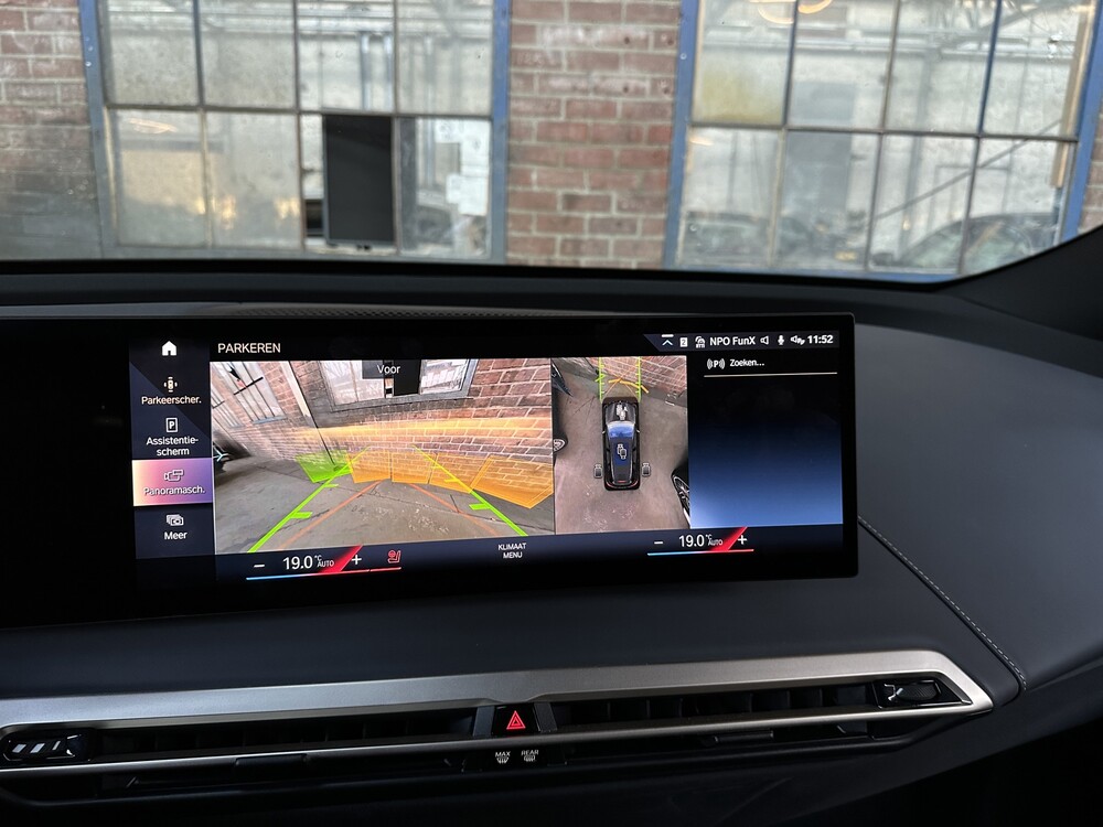 BMW iX xDrive50 M-Sport High Executive 112kWh 523PS 2022 GARANTIE ORIG-NL, P-938-BV