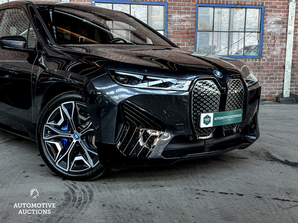 BMW iX xDrive50 M-Sport High Executive 112kWh 523PS 2022 GARANTIE ORIG-NL, P-938-BV