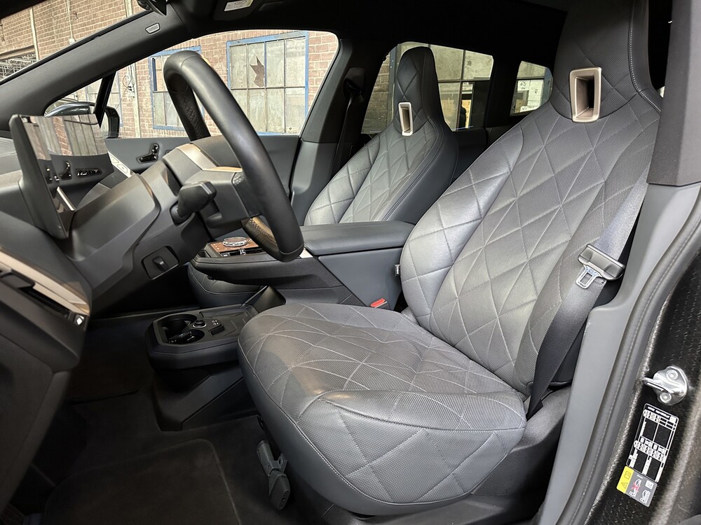 BMW iX xDrive50 M-Sport High Executive 112kWh 523PS 2022 GARANTIE ORIG-NL, P-938-BV