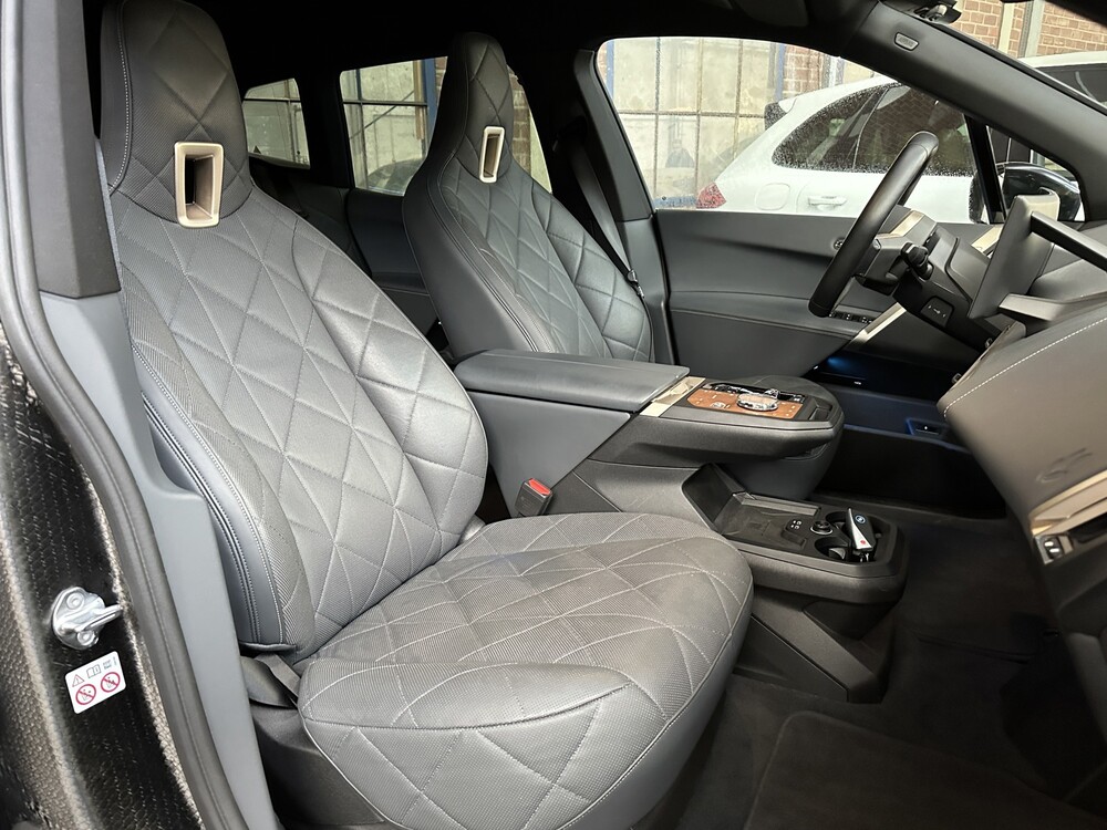 BMW iX xDrive50 M-Sport High Executive 112kWh 523PS 2022 GARANTIE ORIG-NL, P-938-BV