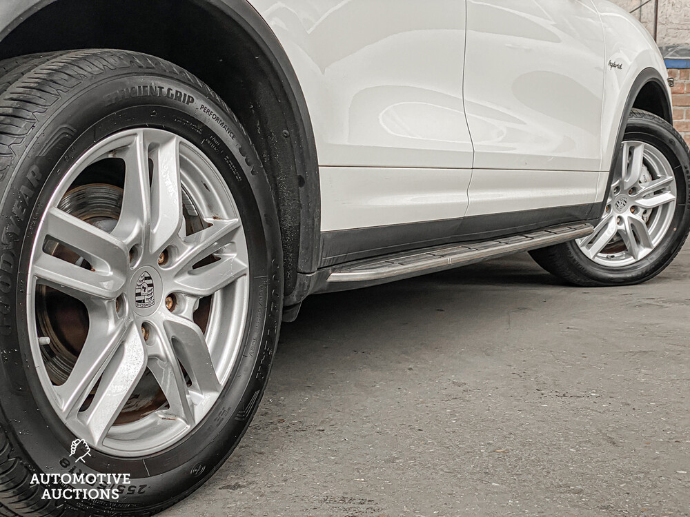 Porsche Cayenne S E-Hybrid 380PS 2012