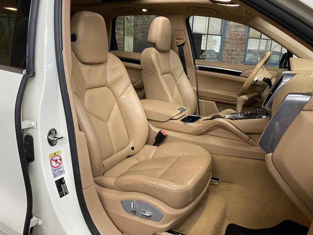 Porsche Cayenne S E-Hybrid 380PS 2012