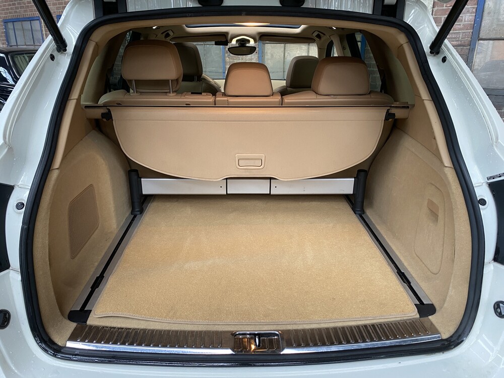 Porsche Cayenne S E-Hybrid 380PS 2012