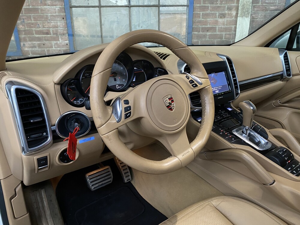 Porsche Cayenne S E-Hybrid 380PS 2012