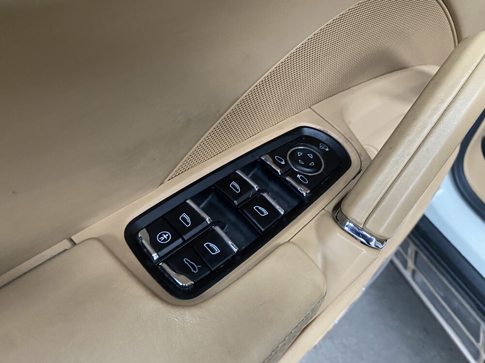 Porsche Cayenne S E-Hybrid 380PS 2012