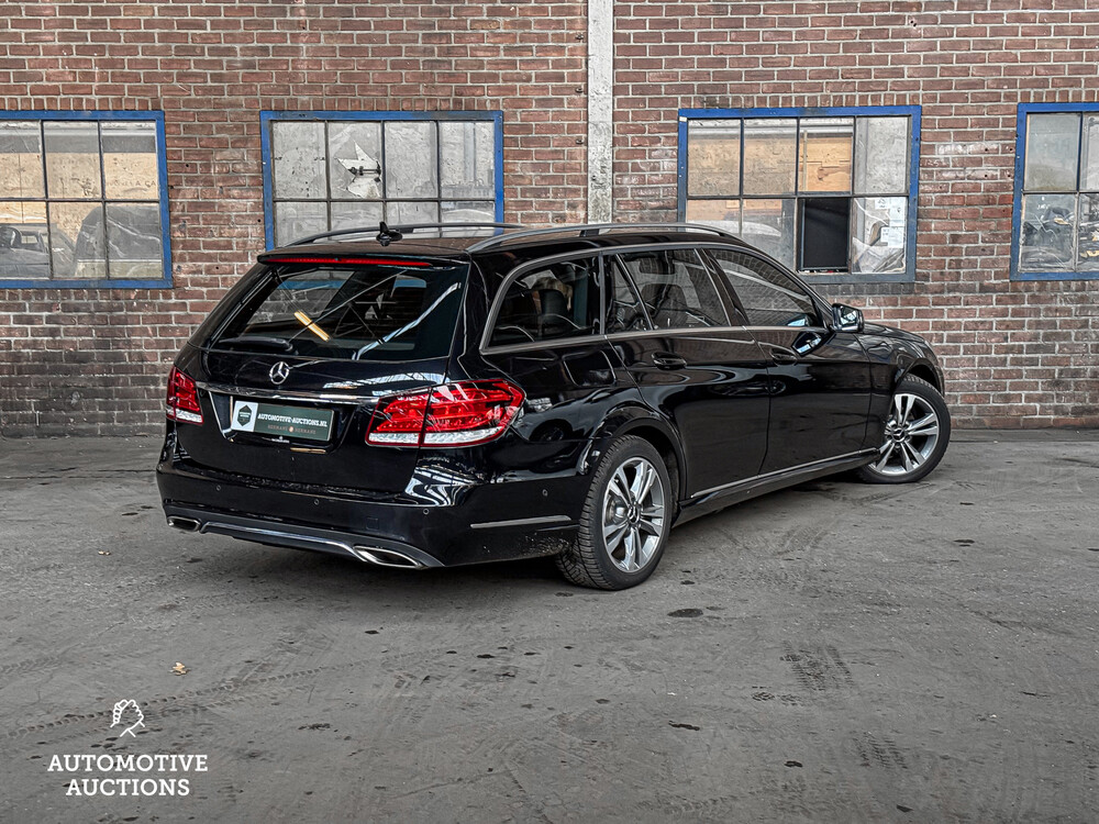 Mercedes-Benz E200 Kombi Avantgarde 184PS 2016 E-Klasse -Orig. NL-, R-110-TS