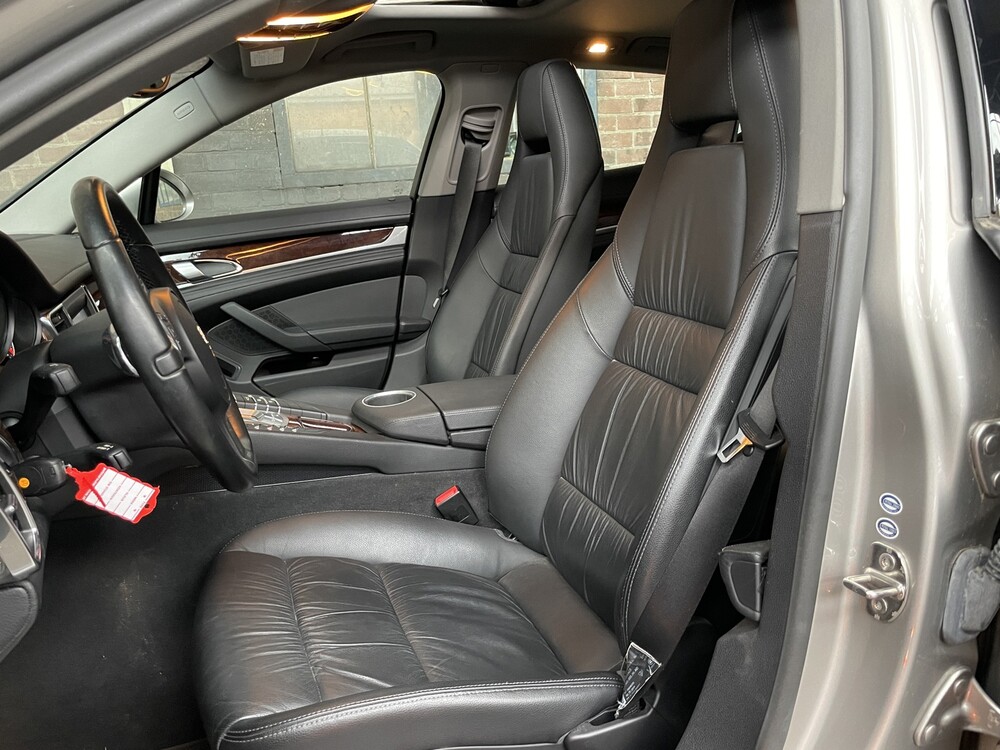 Porsche Panamera S 4.8 V8 400pk 2010
