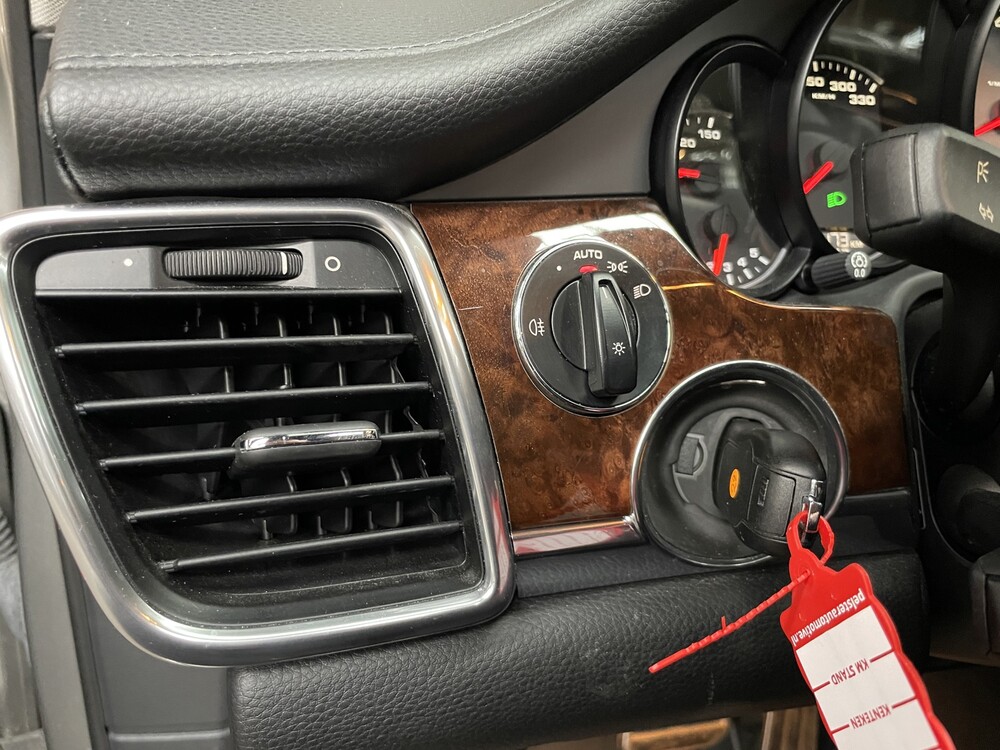 Porsche Panamera S 4.8 V8 400pk 2010