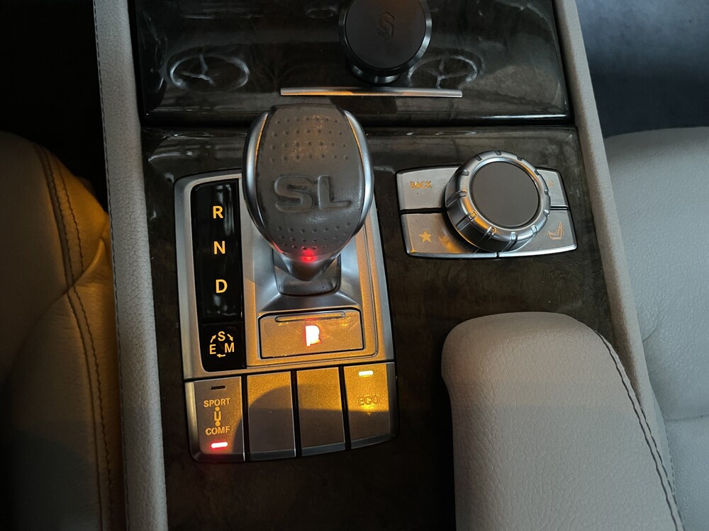 Mercedes-Benz SL500 AMG 4.6 V8 SL-Klasse 455PS 2013