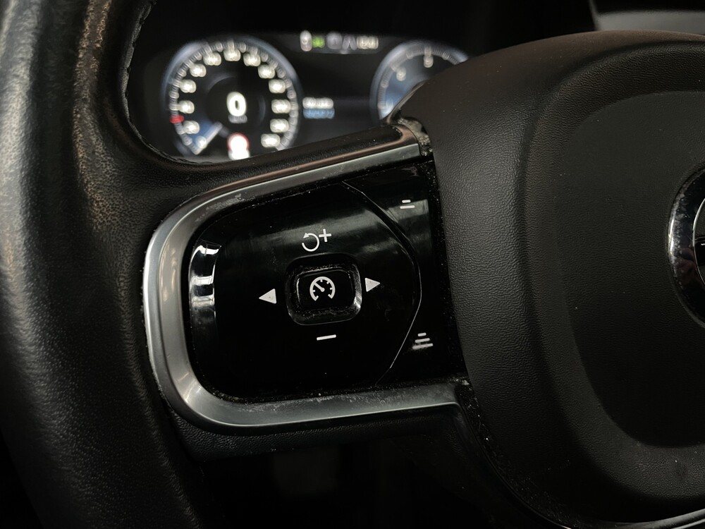 Volvo XC90 2.0 D5 AWD Momentum 224hp 2016, NN-328-G