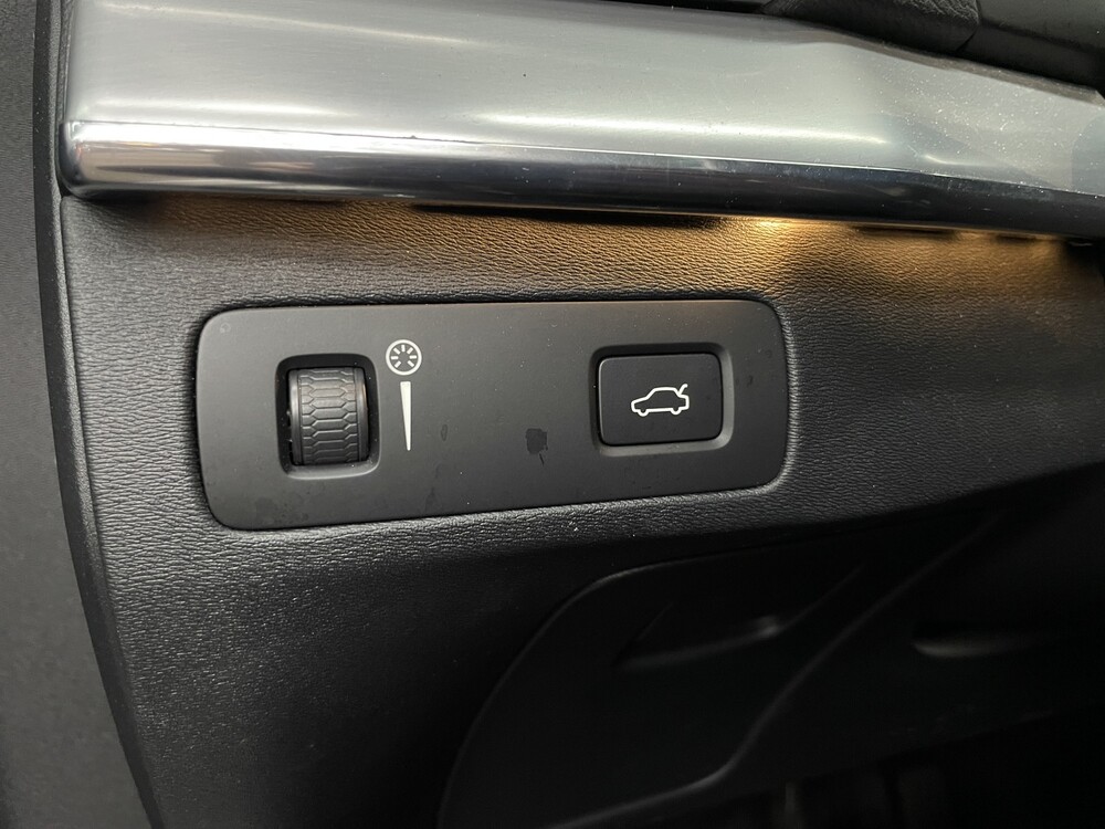 Volvo XC90 2.0 D5 AWD Momentum 224hp 2016, NN-328-G