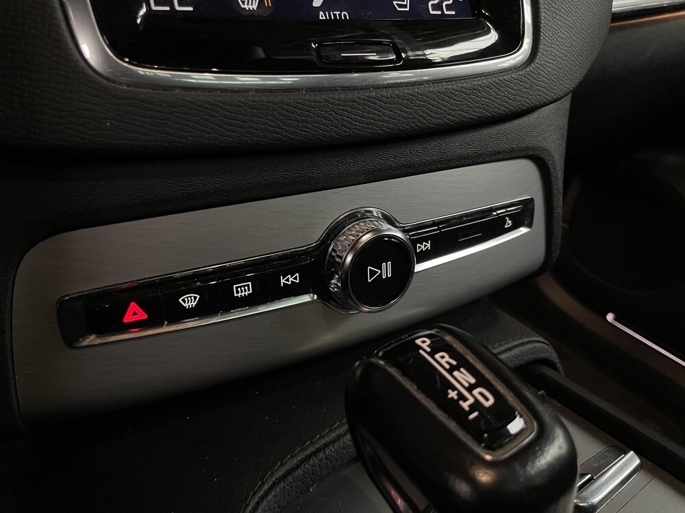 Volvo XC90 2.0 D5 AWD Momentum 224hp 2016, NN-328-G