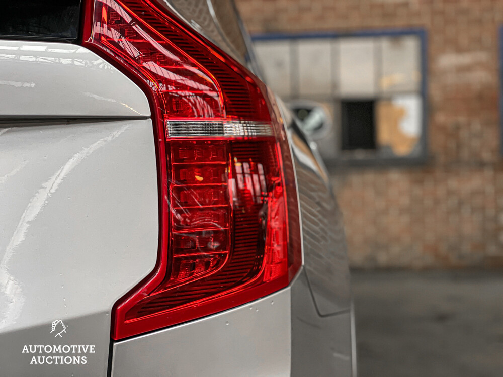 Volvo XC90 2.0 D5 AWD Momentum 224hp 2016, NN-328-G