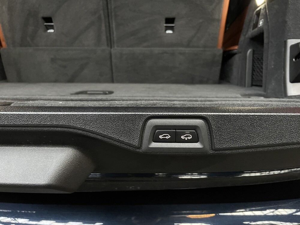 BMW X7 xDrive40i M-Sport High Executive G07 340hp 2020 -Orig. NL-, H-900-TZ