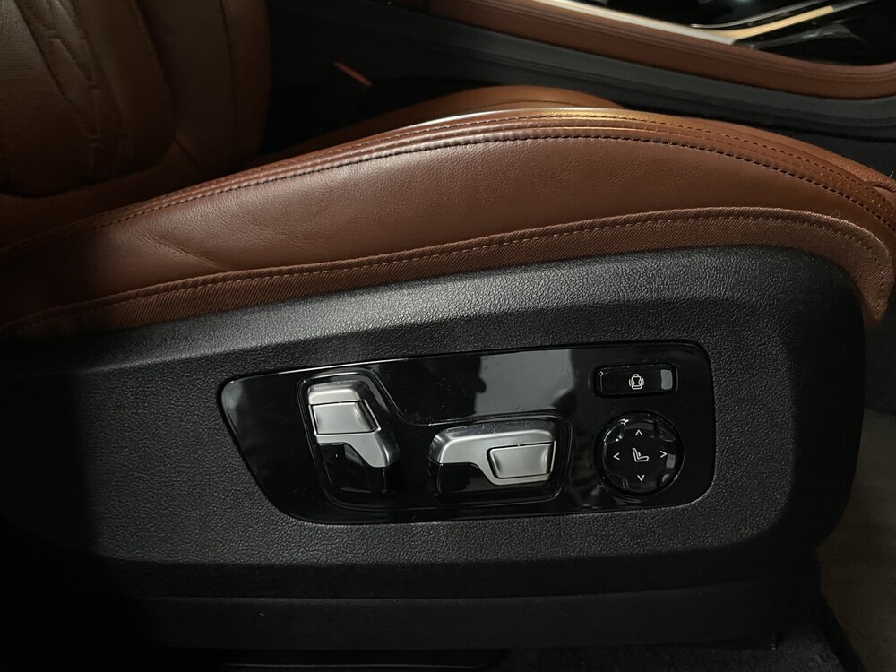 BMW X7 xDrive40i M-Sport High Executive G07 340hp 2020 -Orig. NL-, H-900-TZ