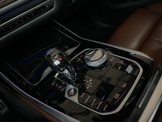 BMW X7 xDrive40i M-Sport High Executive G07 340pk 2020 -Orig. NL-, H-900-TZ