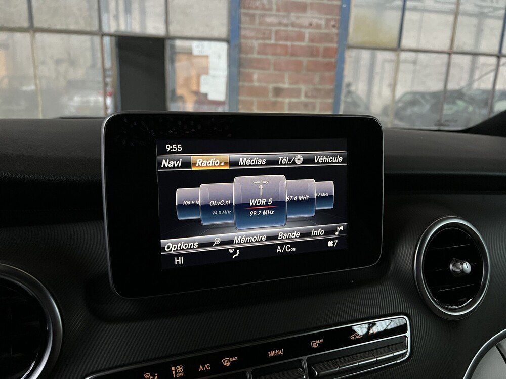 Mercedes-Benz V250d VIP Edition V-Class 190hp 2018, P-896-XT