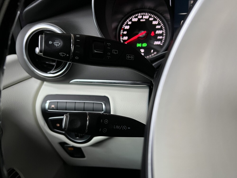 Mercedes-Benz V250d VIP Edition V-Class 190hp 2018, P-896-XT