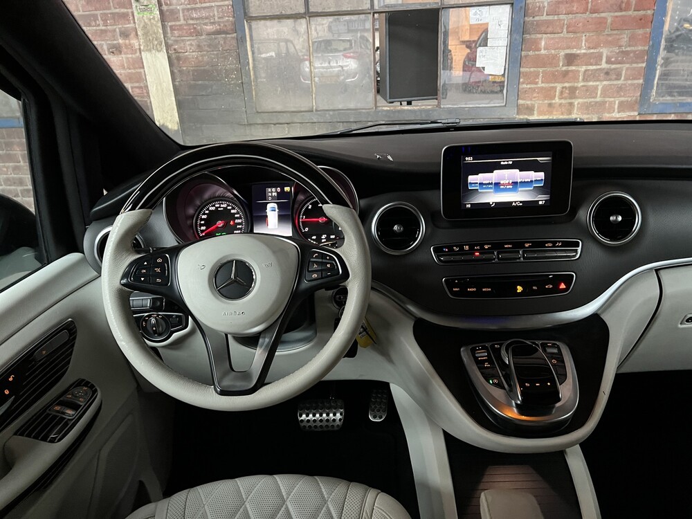 Mercedes-Benz V250d VIP Edition V-Class 190hp 2018, P-896-XT