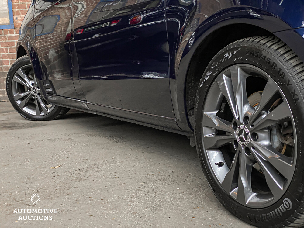 Mercedes-Benz V250d VIP Edition V-Class 190hp 2018, P-896-XT