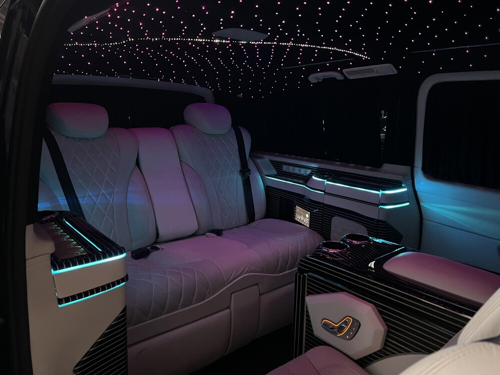 Mercedes-Benz V250d VIP Edition V-Class 190hp 2018, P-896-XT