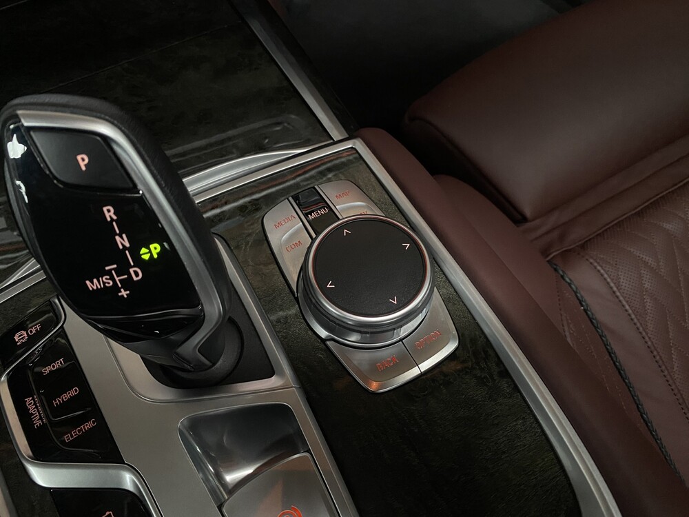 BMW 745e M-Sport High Executive 398PS 2020 7er, J-756-GR