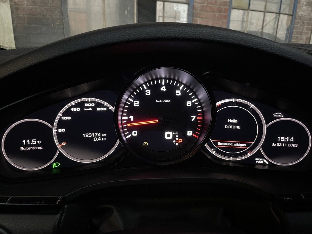 Porsche Cayenne 3.0 V6 340PS 2018 Neues Modell, ZG-299-G