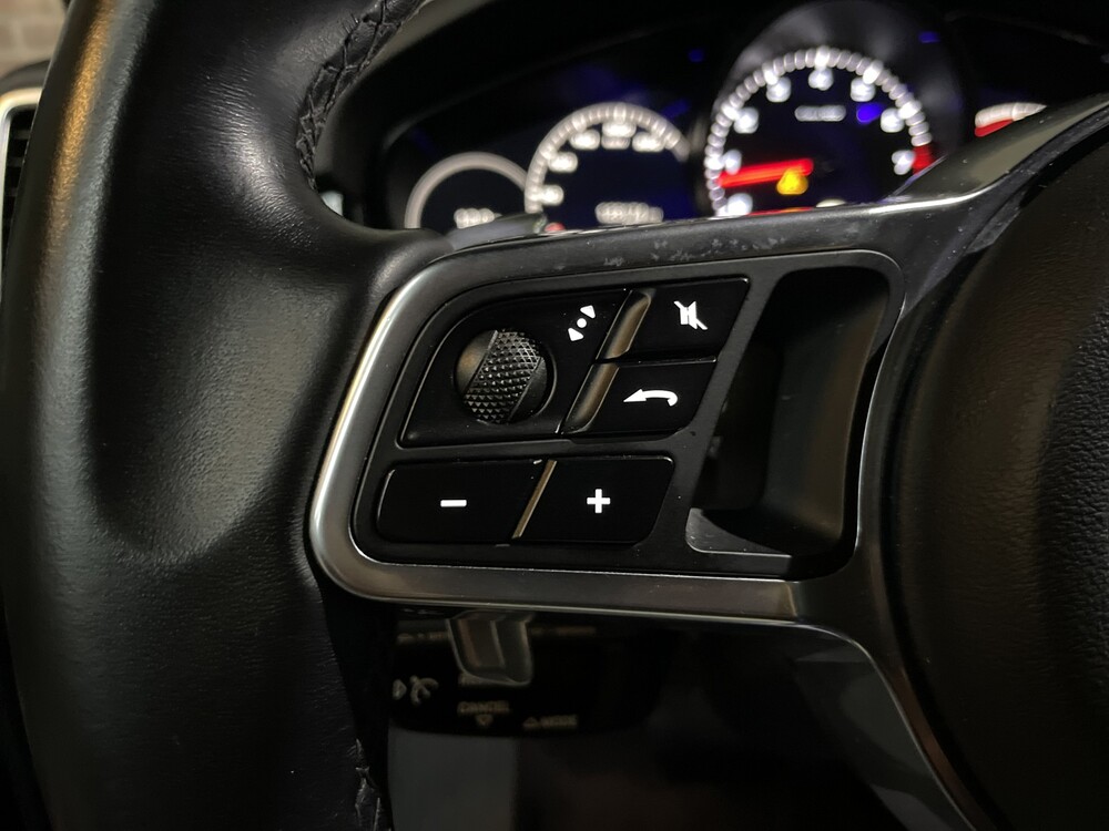 Porsche Cayenne 3.0 V6 340PS 2018 Neues Modell, ZG-299-G