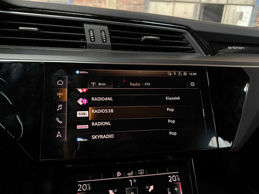 Audi E-Tron 50 Quattro Launch Edition Plus 71 kWh 313PS ORIG-EN 2019, G-036-ZR