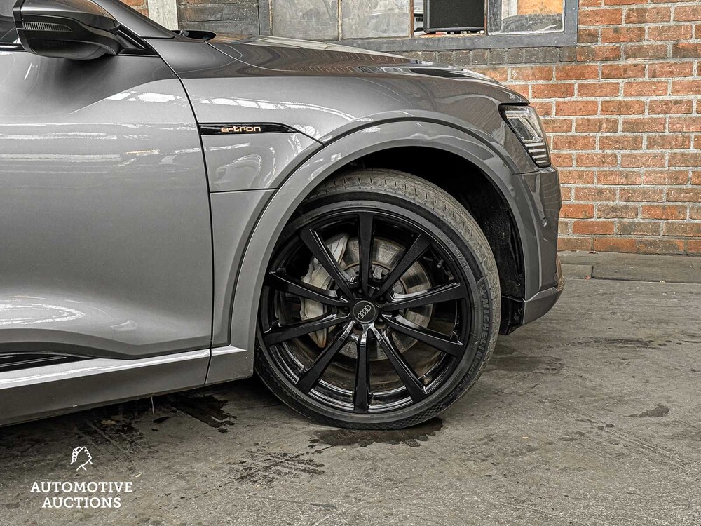 Audi E-Tron 50 Quattro Launch Edition Plus 71 kWh 313PS ORIG-EN 2019, G-036-ZR