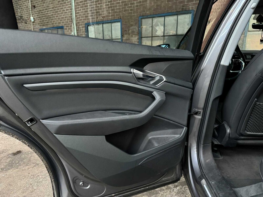 Audi E-Tron 50 Quattro Launch Edition Plus 71 kWh 313PS ORIG-EN 2019, G-036-ZR