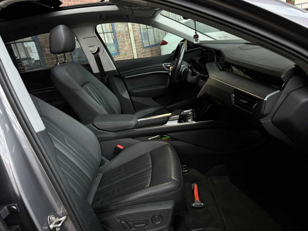 Audi E-Tron 50 Quattro Launch Edition Plus 71 kWh 313PS ORIG-EN 2019, G-036-ZR