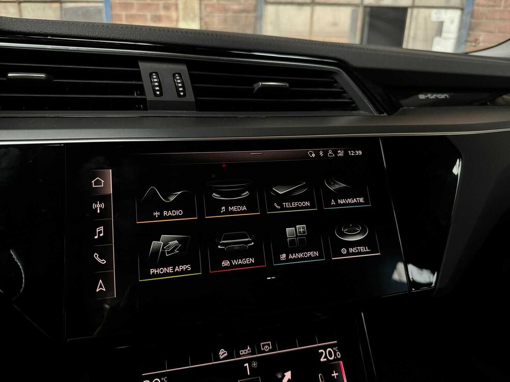 Audi E-Tron 50 Quattro Launch Edition Plus 71 kWh 313PS ORIG-EN 2019, G-036-ZR