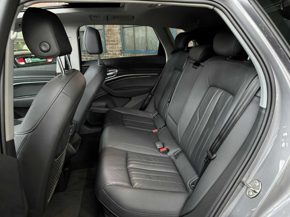 Audi E-Tron 50 Quattro Launch Edition Plus 71 kWh 313PS ORIG-EN 2019, G-036-ZR