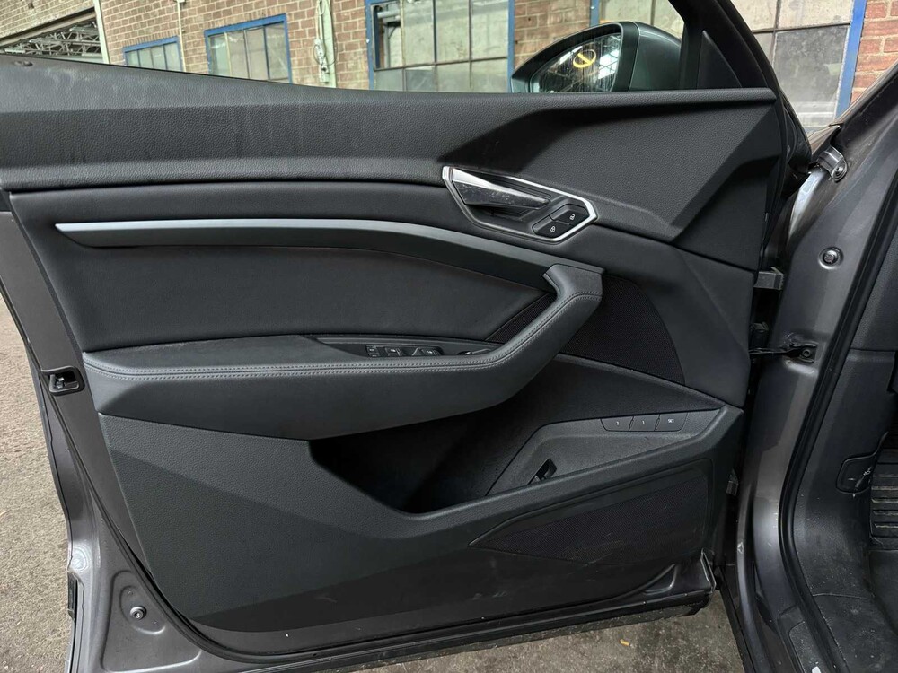 Audi E-Tron 50 Quattro Launch Edition Plus 71 kWh 313PS ORIG-EN 2019, G-036-ZR