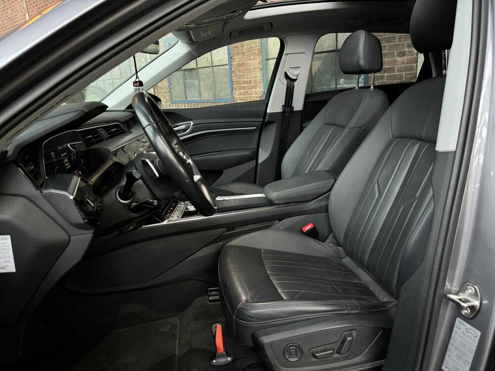 Audi E-Tron 50 Quattro Launch Edition Plus 71 kWh 313PS ORIG-EN 2019, G-036-ZR